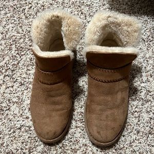 Ugg short boots
